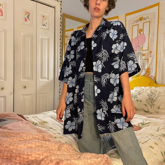 Mens XL navy blue hawaiian button up shirt! - Picture 2 of 11